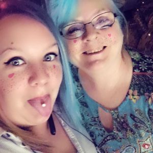 Meet your Posher, Carrie